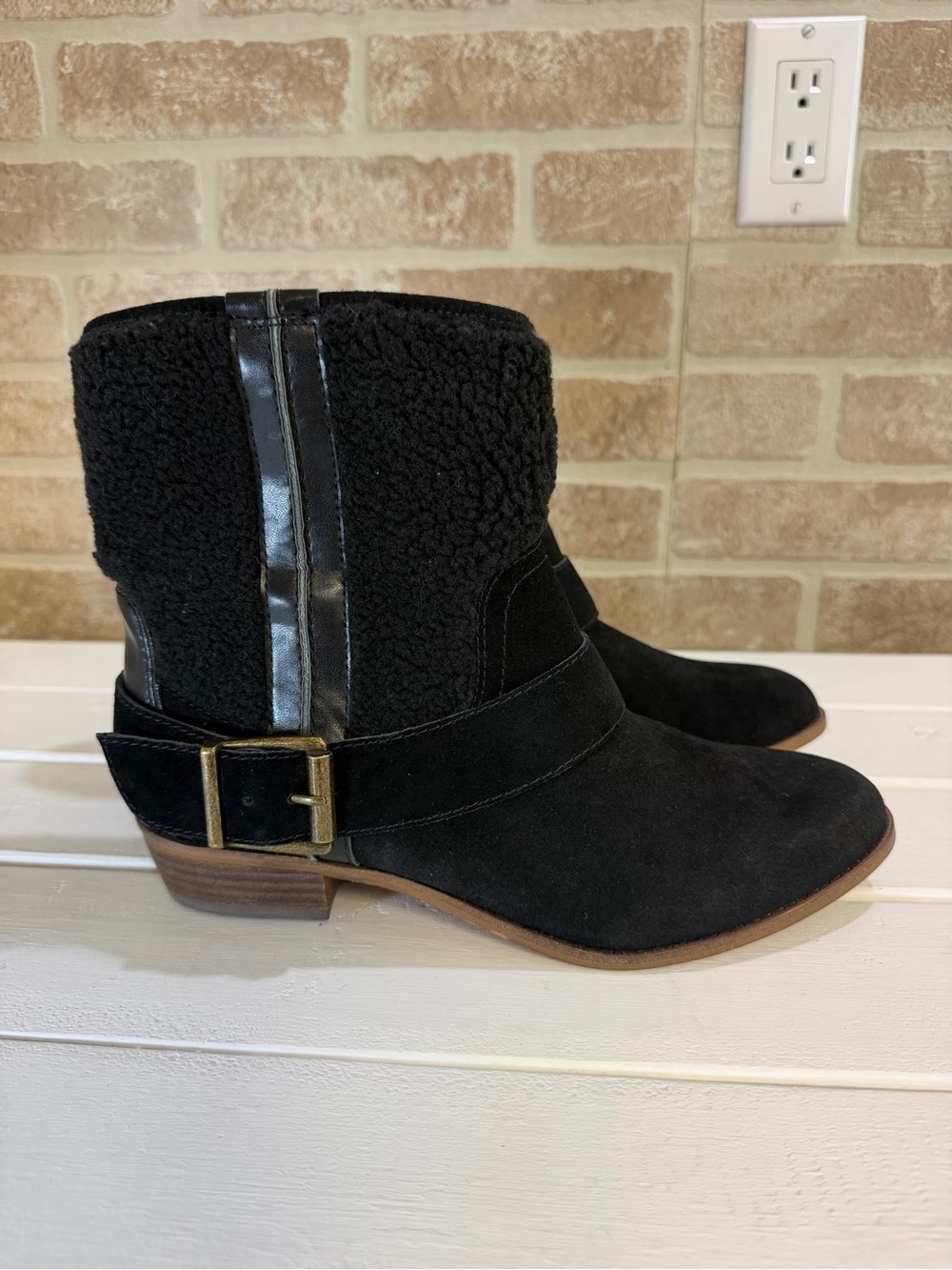 Kelsi Dagger Suede Shearling Black Ankle Boots Size 9
